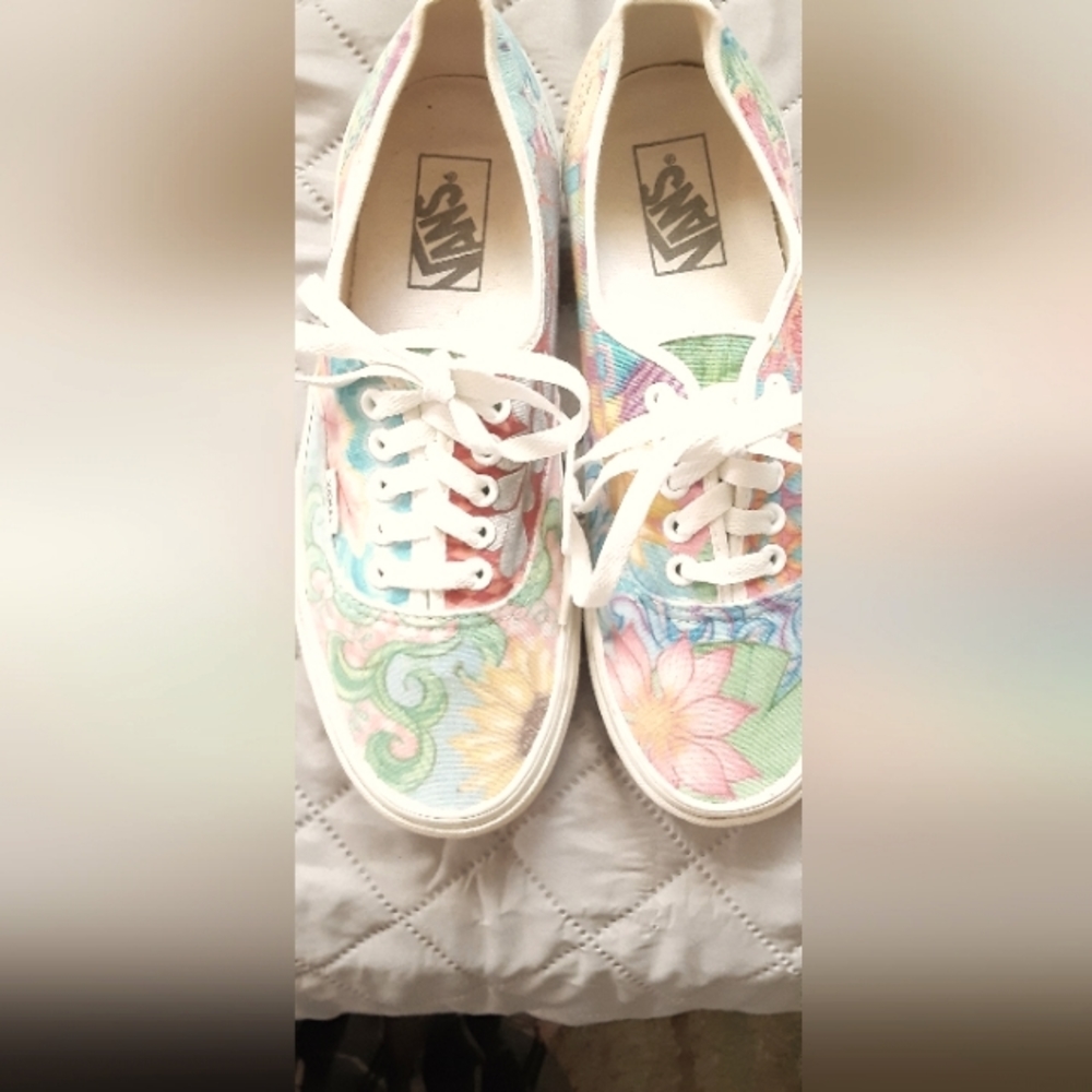 Vans "Off The Wall" Women's Sneakers